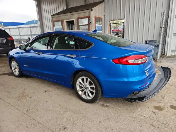 3FA6P0LU6KR197575 2019 FORD FUSION - Image 2