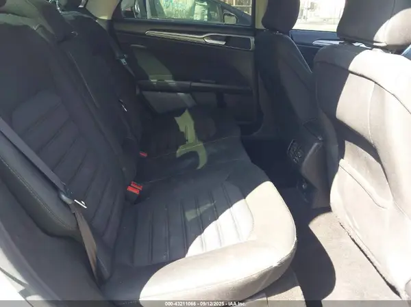 3FA6P0LU6KR200927 2019 FORD FUSION - Image 8