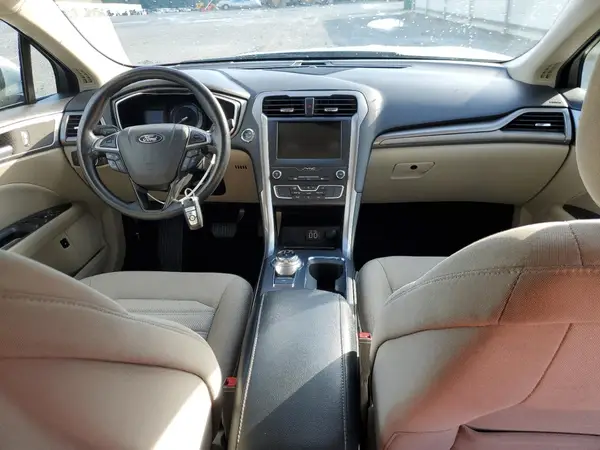 3FA6P0LU6KR226069 2019 FORD FUSION - Image 8