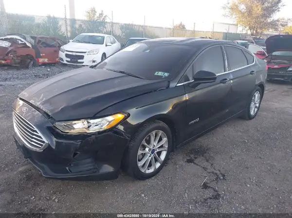 3FA6P0LU6KR241297 2019 FORD FUSION - Image 2
