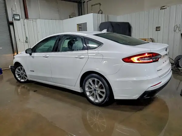 3FA6P0LU6KR257113 2019 FORD FUSION - Image 2