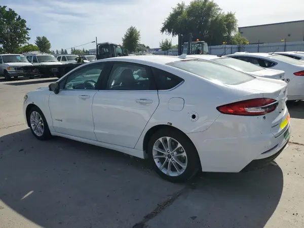 3FA6P0LU6KR263994 2019 FORD FUSION - Image 2