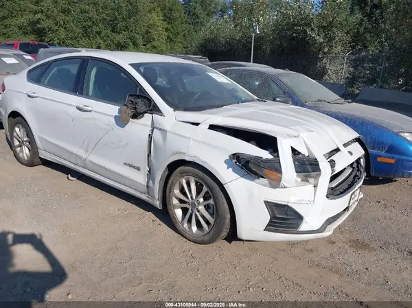 3FA6P0LU6KR272243 2019 FORD FUSION - Image 1