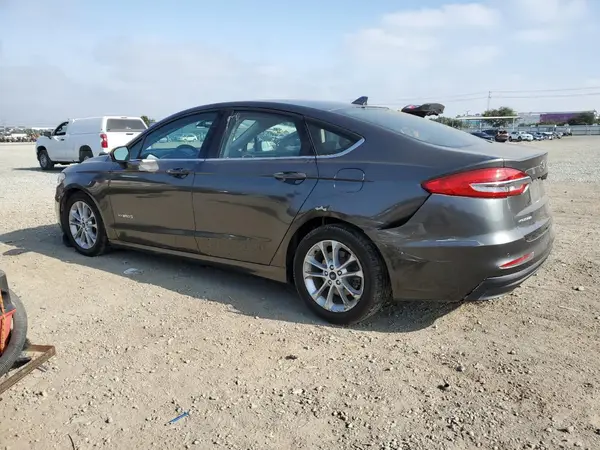 3FA6P0LU6KR284358 2019 FORD FUSION - Image 2
