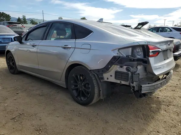 3FA6P0LU6LR190045 2020 FORD FUSION - Image 2