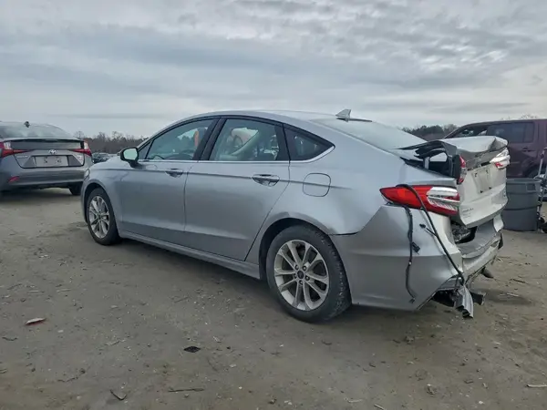3FA6P0LU6LR210939 2020 FORD FUSION - Image 2