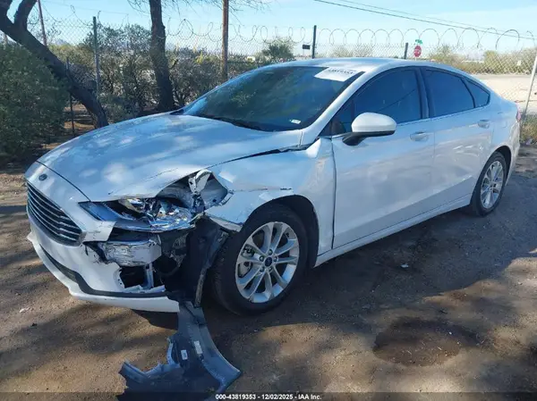 3FA6P0LU6LR214523 2020 FORD FUSION - Image 2