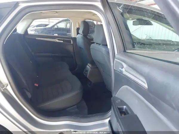 3FA6P0LU6LR234089 2020 FORD FUSION - Image 8