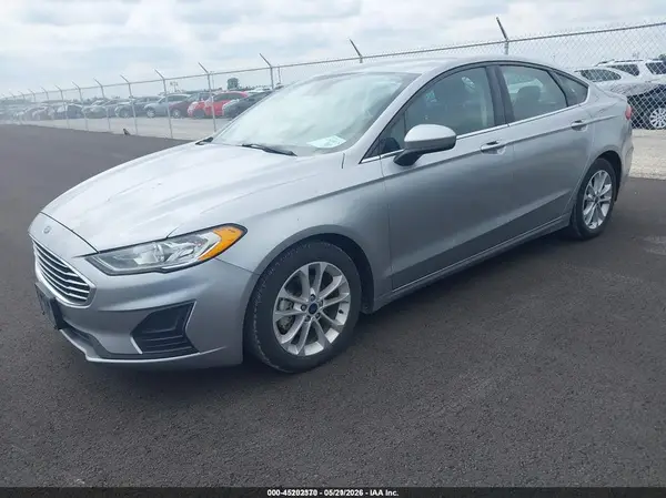 3FA6P0LU6LR260577 2020 FORD FUSION - Image 2
