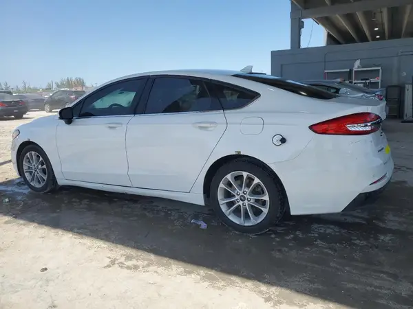 3FA6P0LU6LR261583 2020 FORD FUSION - Image 2