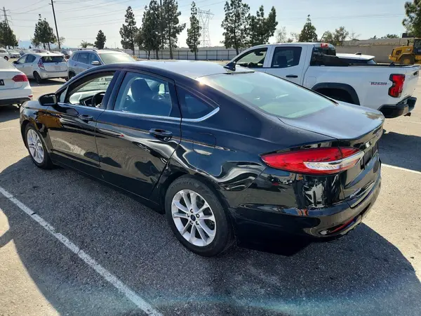 3FA6P0LU6LR266136 2020 FORD FUSION - Image 2