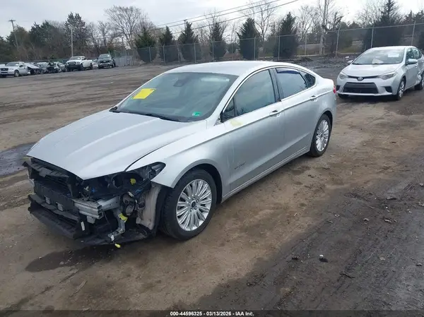 3FA6P0LU7GR130782 2016 FORD FUSION - Image 2