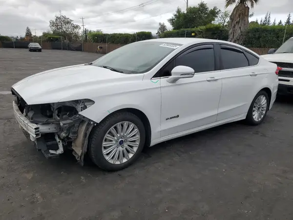 3FA6P0LU7GR260819 2016 FORD FUSION - Image 1