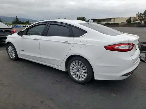3FA6P0LU7GR260819 2016 FORD FUSION - Image 2