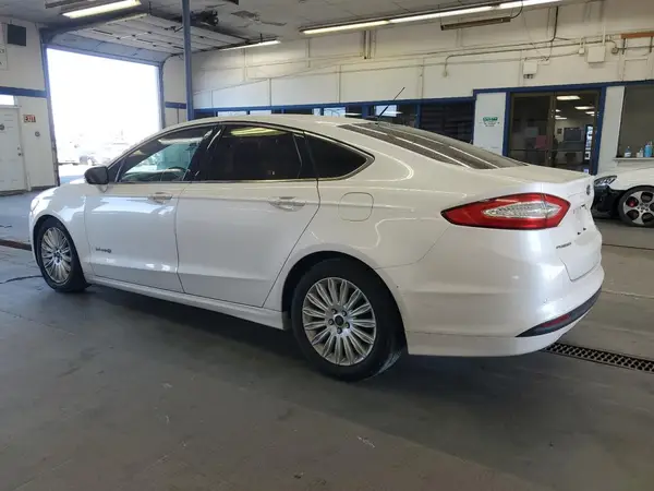 3FA6P0LU7GR329900 2016 FORD FUSION - Image 2