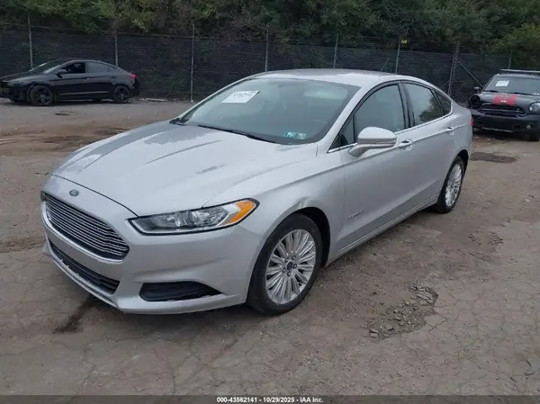 3FA6P0LU7GR406135 2016 FORD FUSION - Image 2