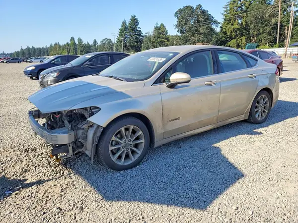 3FA6P0LU7HR110940 2017 FORD FUSION - Image 1