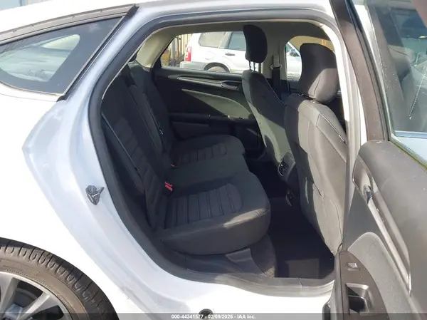 3FA6P0LU7HR149687 2017 FORD FUSION - Image 8