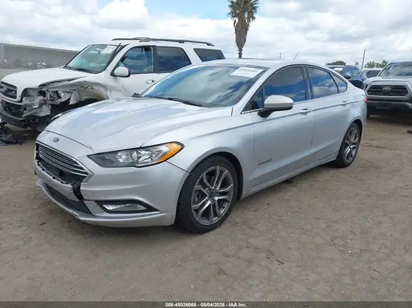 3FA6P0LU7HR232732 2017 FORD FUSION - Image 2