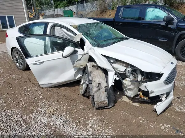 3FA6P0LU7HR234710 2017 FORD FUSION - Image 1