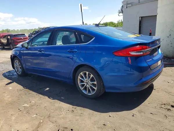 3FA6P0LU7HR244928 2017 FORD FUSION - Image 2