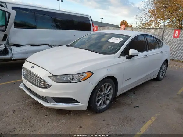 3FA6P0LU7HR248185 2017 FORD FUSION - Image 2