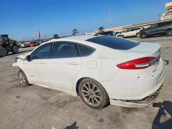 3FA6P0LU7HR260899 2017 FORD FUSION - Image 2