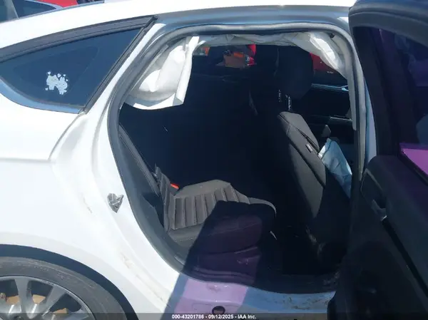 3FA6P0LU7HR264127 2017 FORD FUSION - Image 8