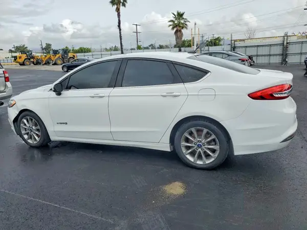 3FA6P0LU7HR285205 2017 FORD FUSION - Image 2