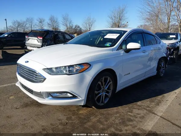 3FA6P0LU7HR285396 2017 FORD FUSION - Image 2