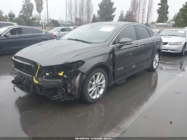 3FA6P0LU7HR287181 2017 FORD FUSION - Image 2