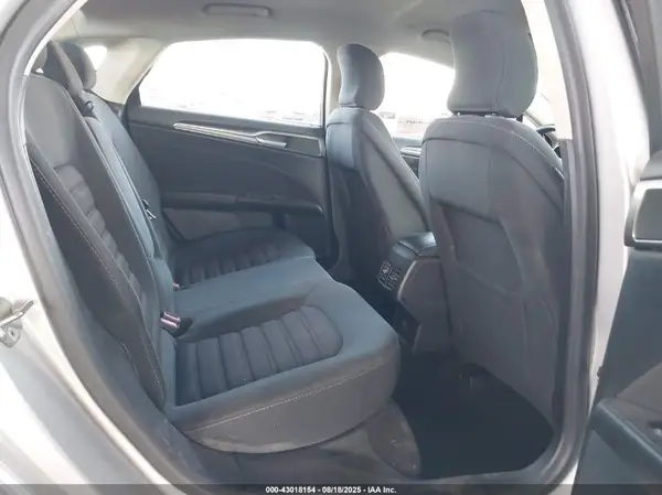 3FA6P0LU7HR295118 2017 FORD FUSION - Image 8