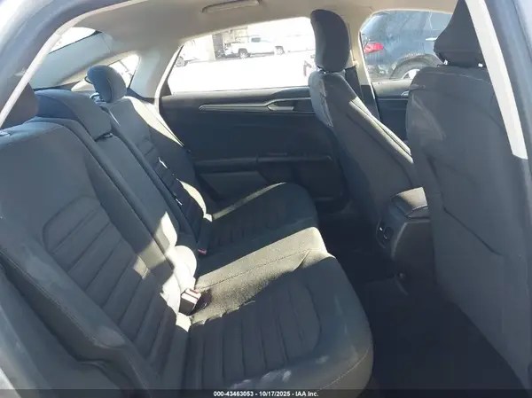 3FA6P0LU7HR315285 2017 FORD FUSION - Image 8