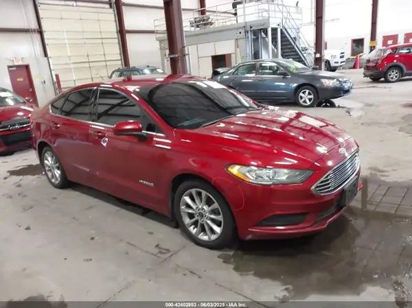 3FA6P0LU7HR317604 2017 FORD FUSION - Image 1
