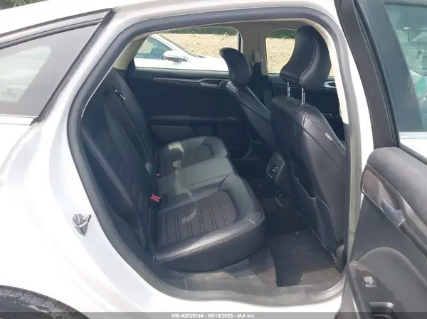 3FA6P0LU7HR318140 2017 FORD FUSION - Image 8