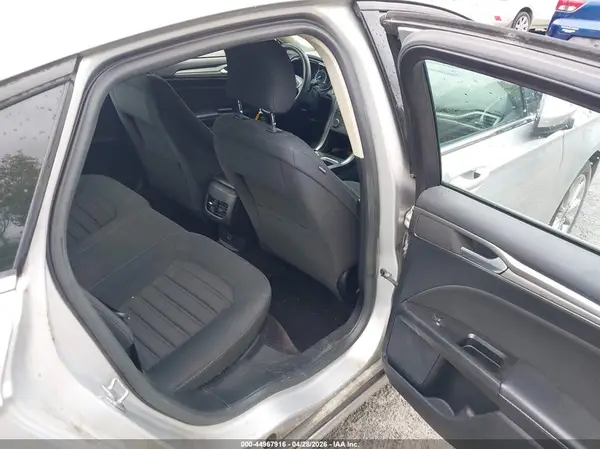 3FA6P0LU7HR324892 2017 FORD FUSION - Image 8