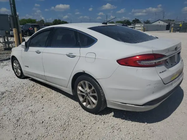 3FA6P0LU7HR359559 2017 FORD FUSION - Image 2