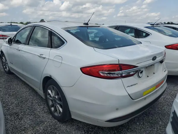 3FA6P0LU7HR359593 2017 FORD FUSION - Image 2