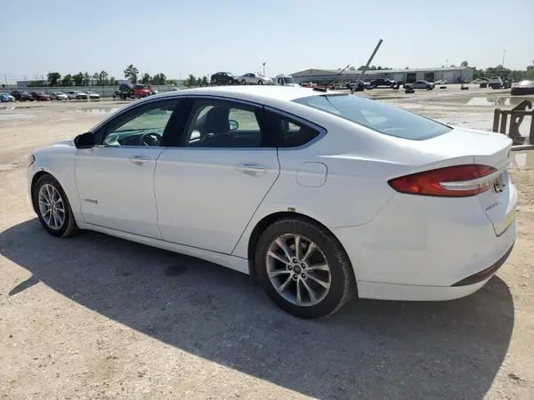 3FA6P0LU7HR359657 2017 FORD FUSION - Image 2
