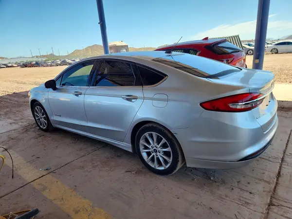 3FA6P0LU7HR374062 2017 FORD FUSION - Image 2