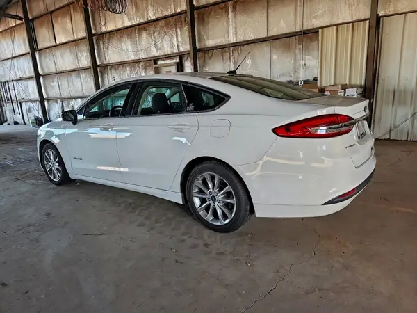 3FA6P0LU7HR374529 2017 FORD FUSION - Image 2