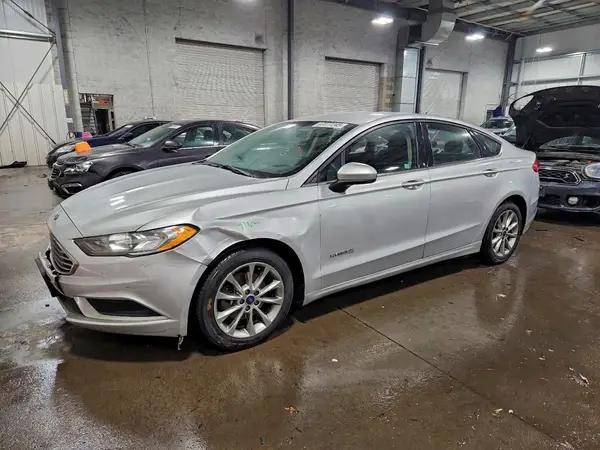 3FA6P0LU7HR380721 2017 FORD FUSION - Image 1