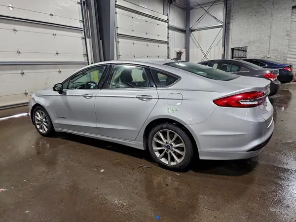 3FA6P0LU7HR380721 2017 FORD FUSION - Image 2