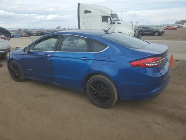 3FA6P0LU7HR386440 2017 FORD FUSION - Image 2