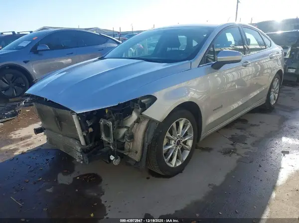 3FA6P0LU7HR387104 2017 FORD FUSION - Image 2