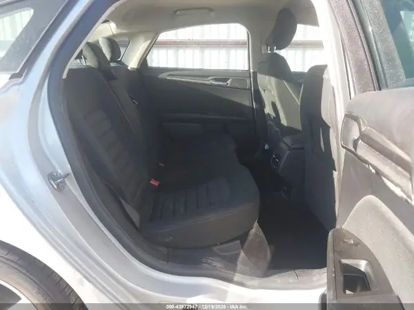 3FA6P0LU7HR387104 2017 FORD FUSION - Image 8