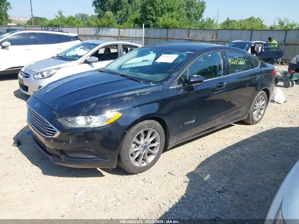 3FA6P0LU7HR387944 2017 FORD FUSION - Image 2