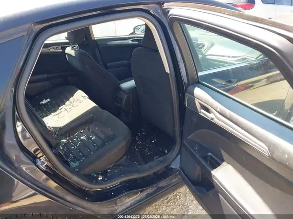 3FA6P0LU7HR387944 2017 FORD FUSION - Image 8