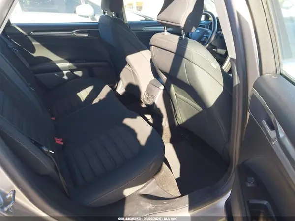 3FA6P0LU7HR400109 2017 FORD FUSION - Image 8