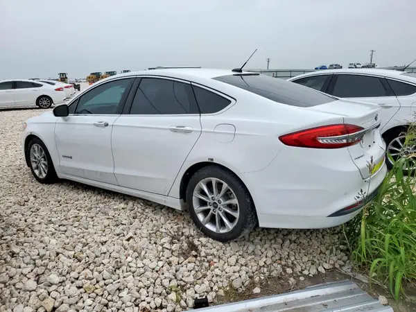 3FA6P0LU7HR409182 2017 FORD FUSION - Image 2